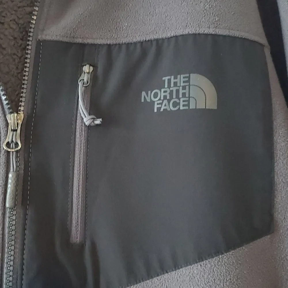 THE NORTH FACE FLEECE JACKET GRAY BLACK MENS SIZE MEDIUM WARM FALL SPRING WINTER